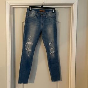 Joe’s Jeans Distressed Skinny Jean size 27